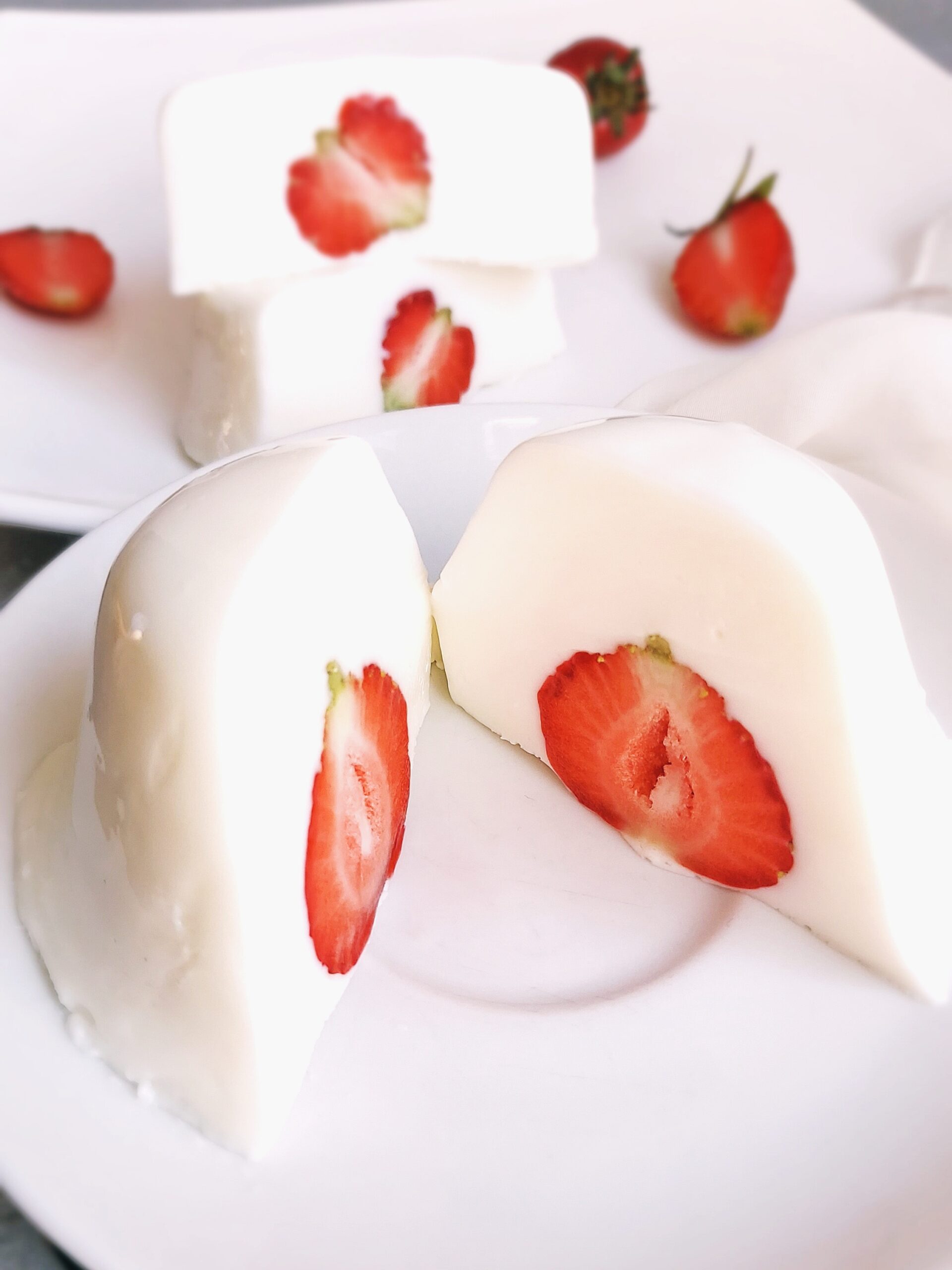 Panna cotta z truskawką przepis